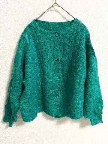 컨디션 최상 복슬복슬 모헤어 터치 니트 가디건 에메랄드 그린 숏 기장