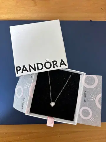 PANDORA 하트형 펜던트 목걸이 실버