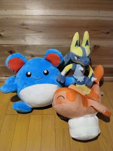 포켓몬 메가모후굿토 봉제 인형 마릴 옐로우 컬러 루카리오 샤리타츠