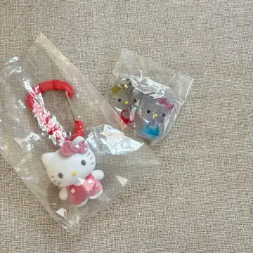 산리오 컬러풀 카라비너 마스코트 참 키티 나카요시 드롭