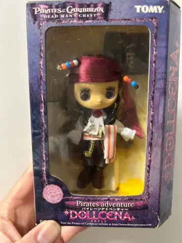 TOMY 브라이스 캐리비안의 해적 잭 스패로우