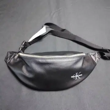 미사용 새상품 캘빈클라인 바디 백 웨스트 파우치 로고 ck