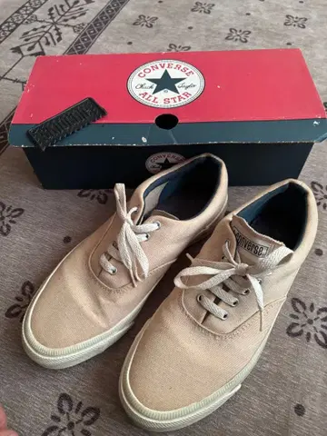 VINTAGE CONVERSE SKIDGRIP 80s 90s