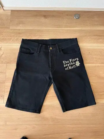 갱스터빌 GANGSTERVILLE 숏팬츠