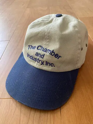 The Chamber and Industry, Inc. 투톤 캡