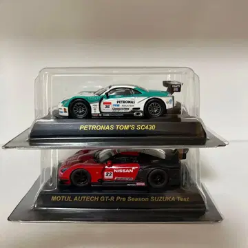 PETRONAS TOM'S SC430 & MOTUL AUTECH GT-R