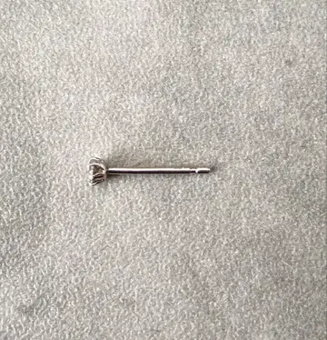 PLUSTER 플라티나 다이아몬드 귀걸이 0.15ct 한쪽만