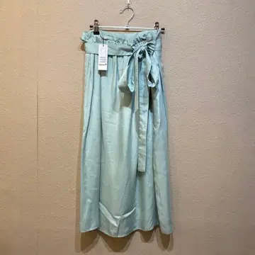 새상품 택 포함 Knot (노트) 리본 포함 스커트 새틴 큐프라