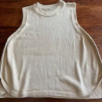 팔라스 팰리스 베이지 코튼 베스트