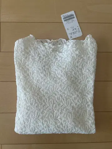 이에나 [ 2025.AW ] 리프 레이스 보틀넥 풀오버