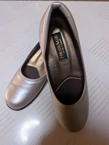 여성용 실버 로퍼 천연 가죽 23.5