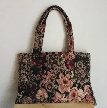 새상품급 아모멘토 amomento 꽃무늬 자카드 핸드백 한국