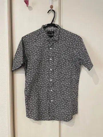 DAILY TASTE 꽃무늬 반팔 셔츠 L 사이즈