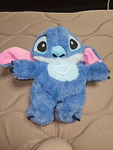 숨 쉬는 봉제 인형 스티치