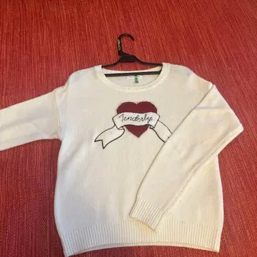 Merry Jenny 하트 자수 화이트 스웨터