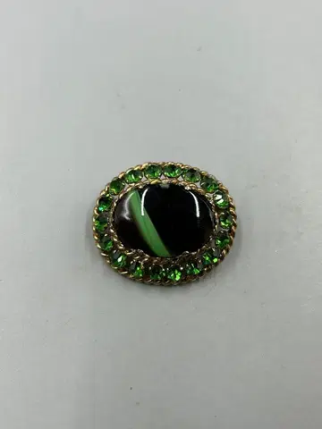 255 빈티지 블랙과 그린 스톤의 오벌 브로치