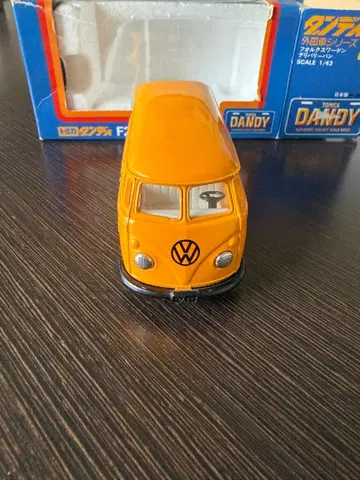 토미카 단디 VOLKSWAGEN 딜리버리 밴