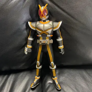 가면라이더 카이자 피규어