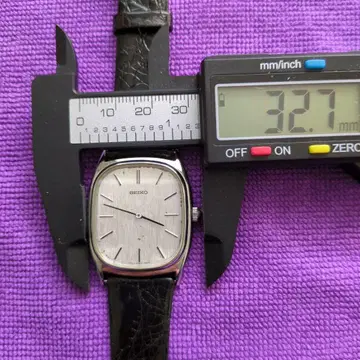 SEIKO 샤리오 2220-3530