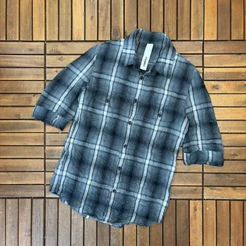 ATTACHMENT 린넨 혼방 주름 가공 체크 반팔 셔츠