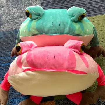 모치코와 커다란 아메후쿠라 개구리 봉제 인형 2세트