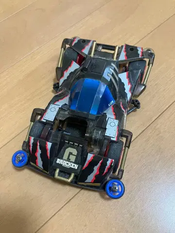 브로켄 기간트 클리어 블랙 미니 사륜구동