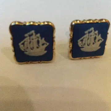 웨지우드 커프스