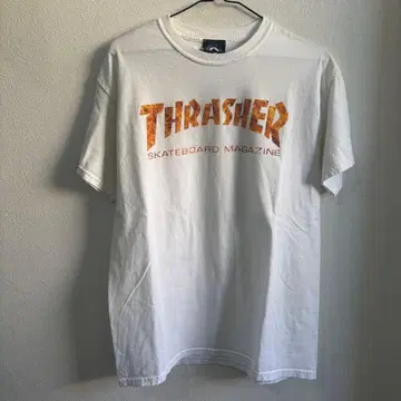 THRASHER 티셔츠 M 프레임 로고 백 프린트 흰색 화이트