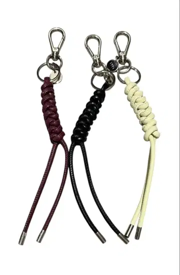 CRISTY SNAKE KNOT CHARM STCOW