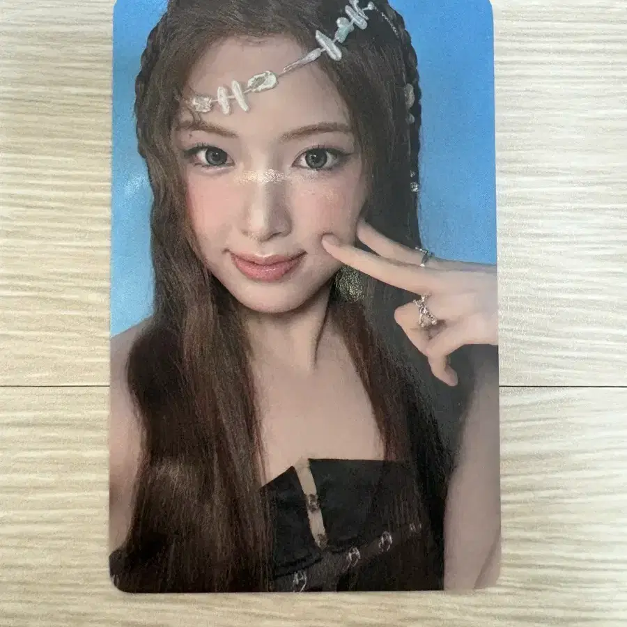 LOONA Loossemble Yeojin Signed Polaroid WTS #이달의소녀,#폴라