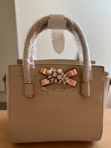 JILL by JILL STUART 비쥬 로얄 토트백