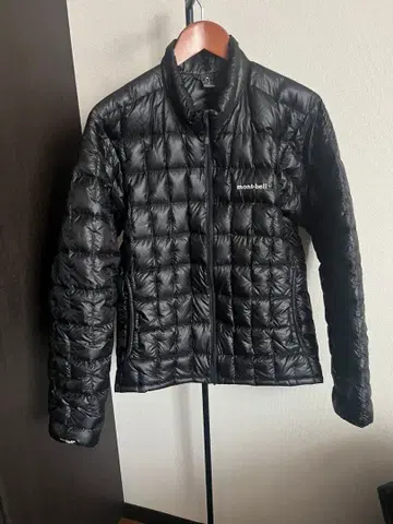 새상품급 몽벨 플라즈마1000 다운 자켓 S 블랙