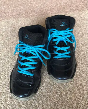 미즈노 피트니스 하이컷 트레이닝 슈즈