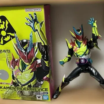 가면라이더 리바이스 피규아트 썬더게일