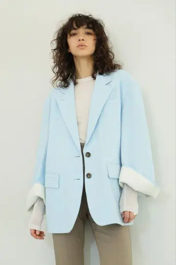 LOOSEBELLSLEEVEJACKET