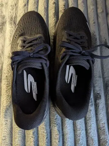 스케쳐스 슬립인즈 에어로 스파크 24cm 172205 BBK