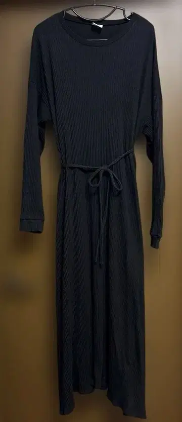 베이스레인지 baserange 리브 원피스