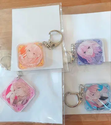 귀엽기만 한 게 아니야 시키모리 씨 아크릴 키링