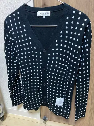 VANQUISH 도트 무늬 가디건