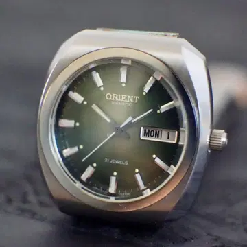 ORIENT 오리엔트 유니매틱 그린 다이얼 자동 와인딩 1970년대