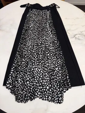 사카이 20AW 레오파드 애니멀 무늬 플리츠 롱 스커트