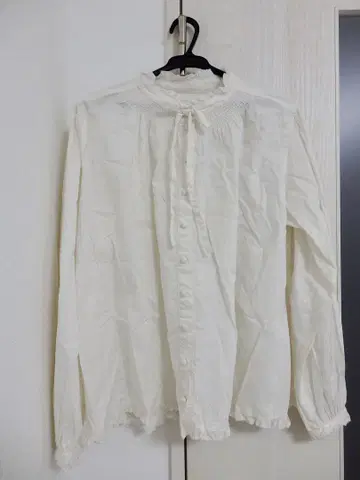 PINK HOUSE White 블라우스