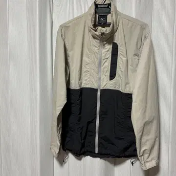 미즈노 아웃도어 나일론 자켓 후드 부착 베이지 블랙