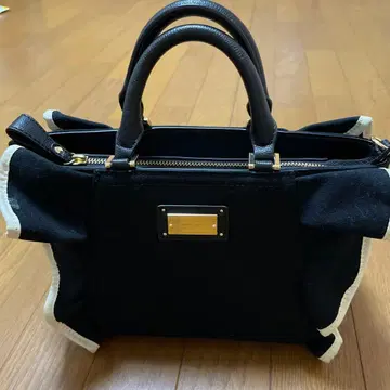 사만사 베가 파이핑 프릴 핸드백