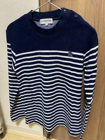 VANQUISH 보더 파일 스웨터