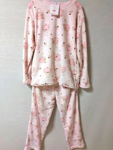 택 포함 미사용 산리오 마론크림 핑크 룸웨어 상하의 세트 L