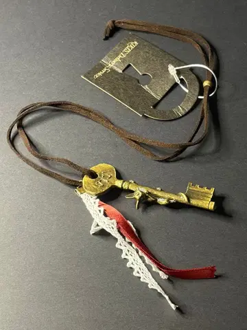 [ 미사용 새상품 ] 마녀 배달부 키키 앤티크 키 백참 지지 목걸이