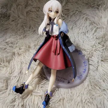 마녀의 여행 일레이나 피규어