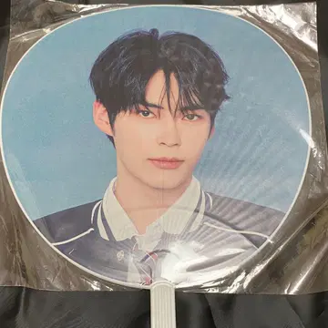 ZB1 제베원 TIMELESS WORLD 성한빈 부채