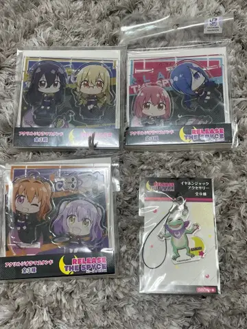 RELEASE THE SPYCE 아크릴 스탠드 3세트 액세서리 1개